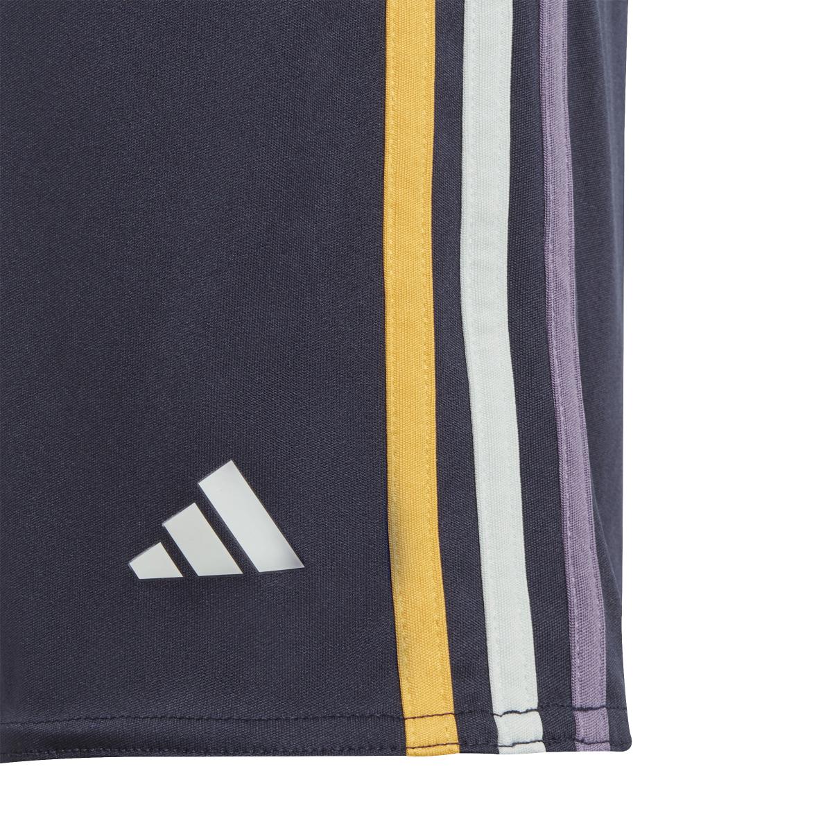 product/a/d/adidas_ia9995_8_apparel_photography_detail_view_3_white_bv.jpg