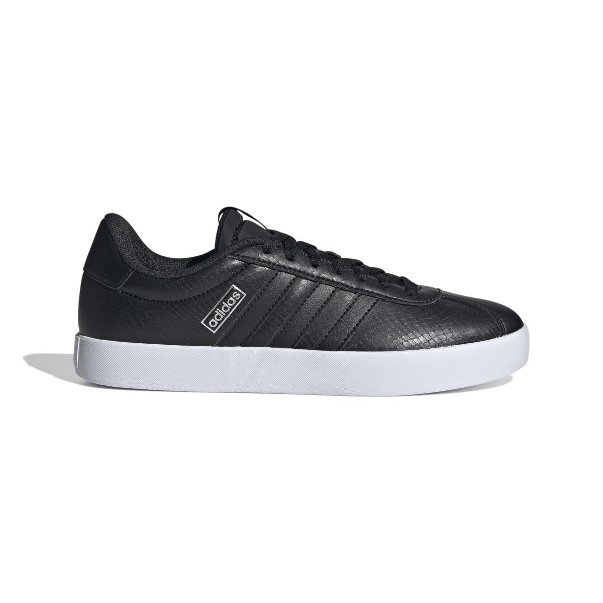 product/a/d/adidas_ih4802_1_footwear_photography_side_lateral_center_view_white.jpg