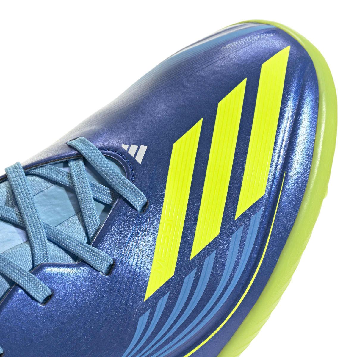 product/a/d/adidas_jq6613_7_footwear_photography_detail_view_1_white.jpg