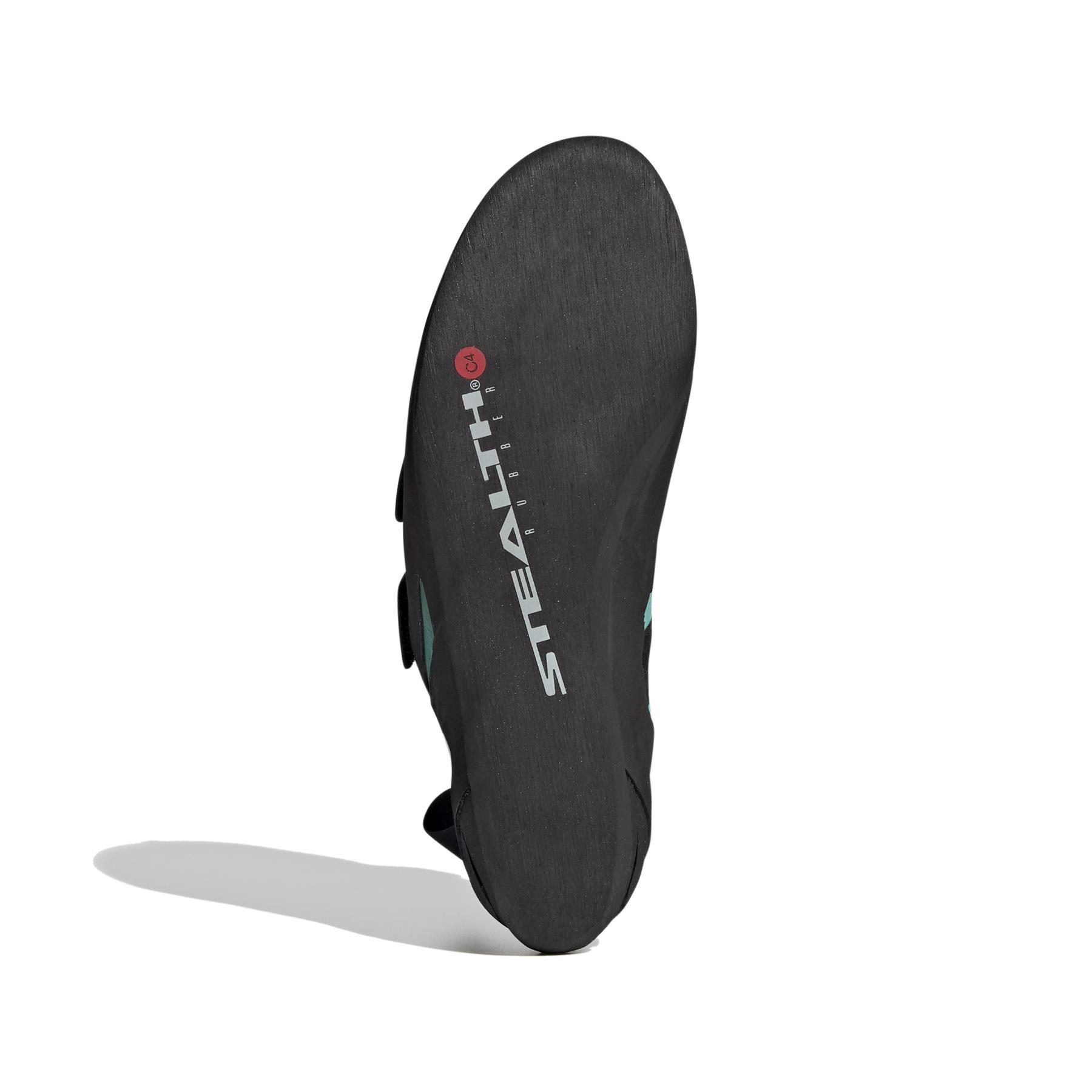 product/a/d/adidas_fw2856_4_footwear_photography_bottom_view_white_000.jpg