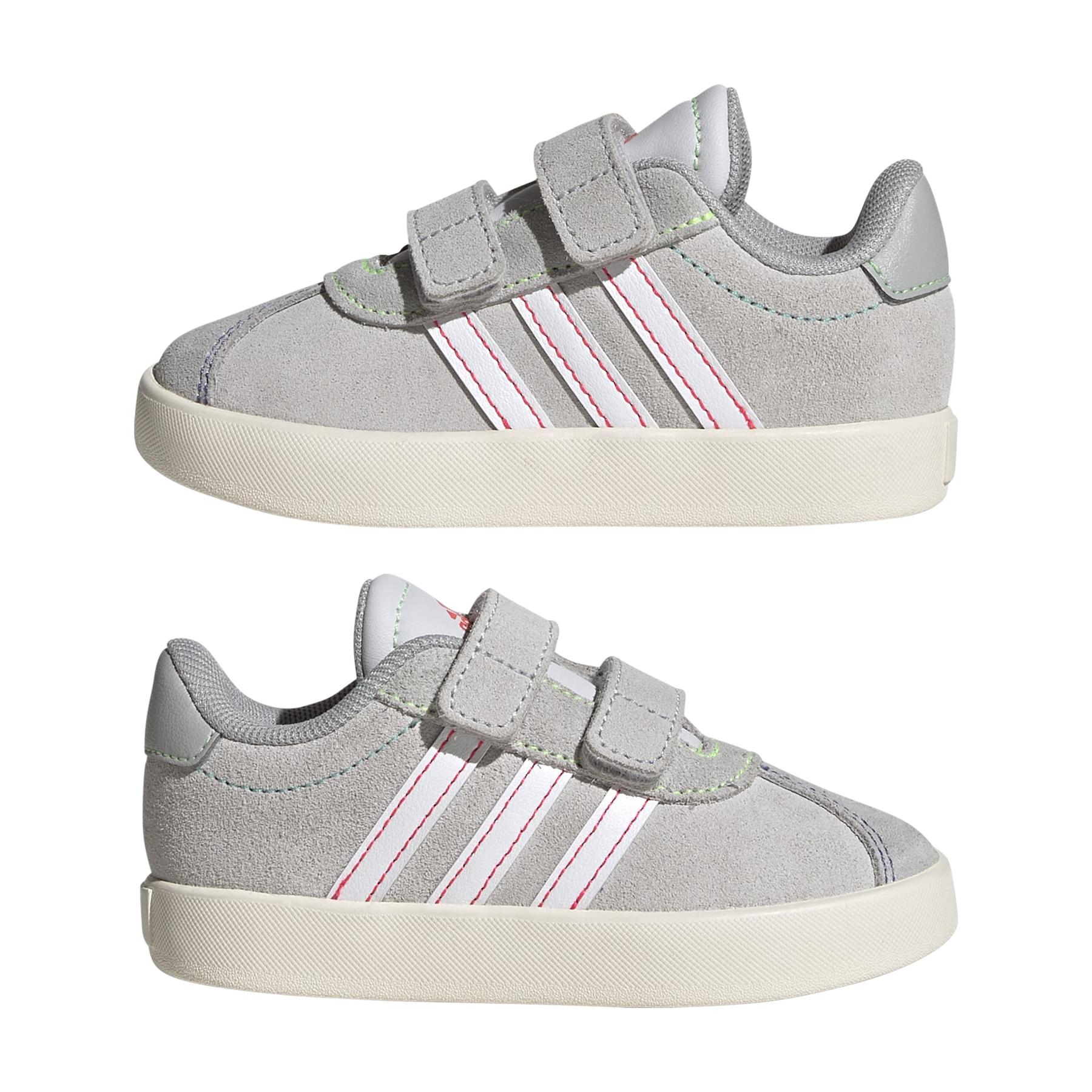 product/a/d/adidas_jp7878_10_footwear_photography_mirrored_pair_view_white-nw091625.jpg