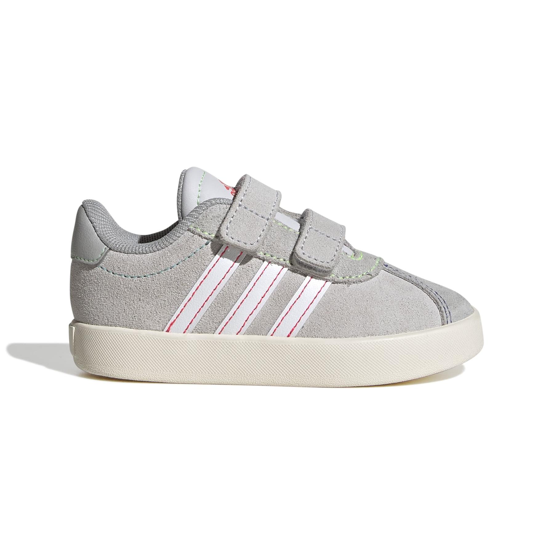 product/a/d/adidas_jp7878_1_footwear_photography_side_lateral_center_view_white-nw091625.jpg