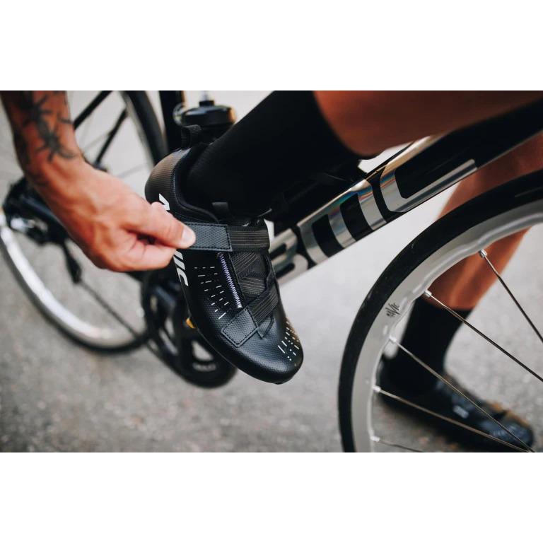 product/m/a/mavic_s00074370_black_5.jpg