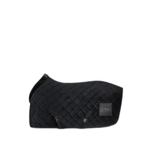 b4h0801-001-zweetafvoerend-zadeldeken-voor-paarden-boss-equestrian-zwart