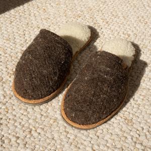 choco36-choco47-slippers-caussun-la-chocolatee-chocolade