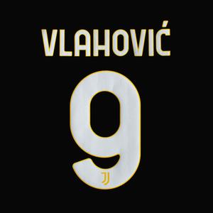 mar-001063-naar-huis-juventus-turin-serie-a-vlahovic-9-2023-24-wit-goud