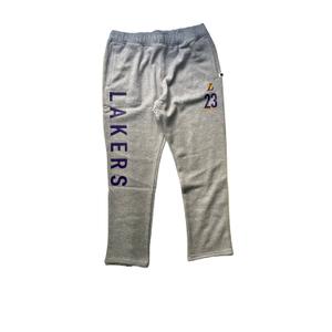 ek2m1sa7l-lak-los-angeles-lakers-joggingbroek-lebron-james-master-class-grijs-paars