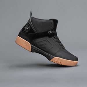 140000-skateboardschoenen-epic-brands-stomper-zwart