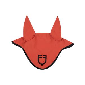 eth09023l-brick-red-black-korte-muts-van-technische-stof-met-logo-equestro-brick-red-black