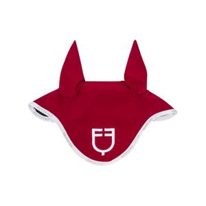 eth09023l-wine-white-korte-muts-van-technische-stof-met-logo-equestro-wine-white