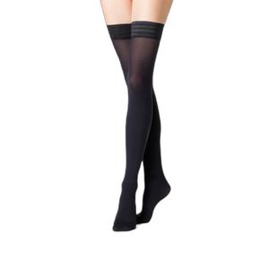 40560-black-vrouwelijke-zelfhechtende-panty-s-fogal-opaque-zwart