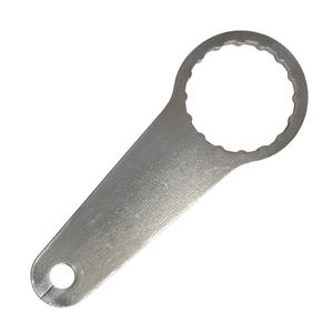 h03-gt-61-cle-pour-cuvette-de-pedalier-gineyea-argente-tu
