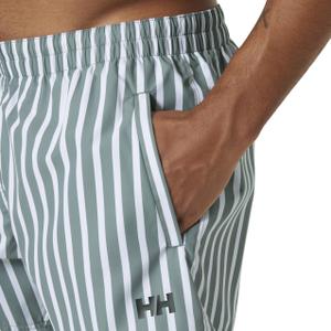 34296-485-korte-helly-hansen-newport-trunk-grey-cactus-stripe-aop