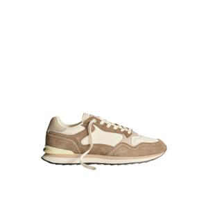 12502610-trainers-hoff-thessaloniki-bruine