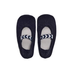 204865-1009-gymschoenen-hummel-zwarte-iris