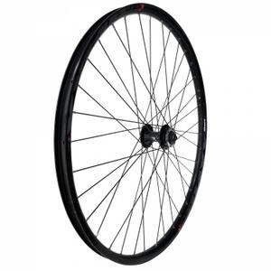 r76-29-maxx-b43-36-fietswiel-mach1-d-maxx-36h-bl-43f-9x100-v-brake-zwart-29