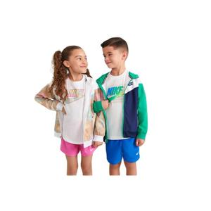 8uc663-e5d-waterdicht-kinderjack-nike-windrunner-stadiongroen