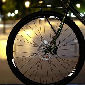 207338-fietsremsticker-reflective-berlin-x2-wit-40-mm
