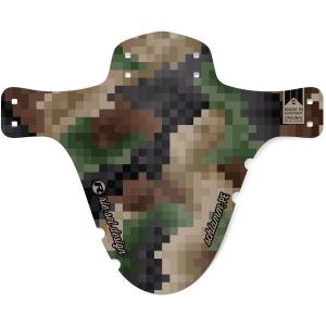 fe-s093-voorspatbord-riesel-design-schlamm-pe-pixel-camo-tu
