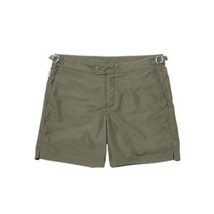 ss2100228-aansluitende-zwemshorts-the-resort-co-klimopgroen