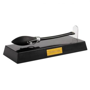 5055394013117-pen-wow-stuff-harry-potter-nimbus-2001-levitating-broomstick-zwart-15x19x10-cm
